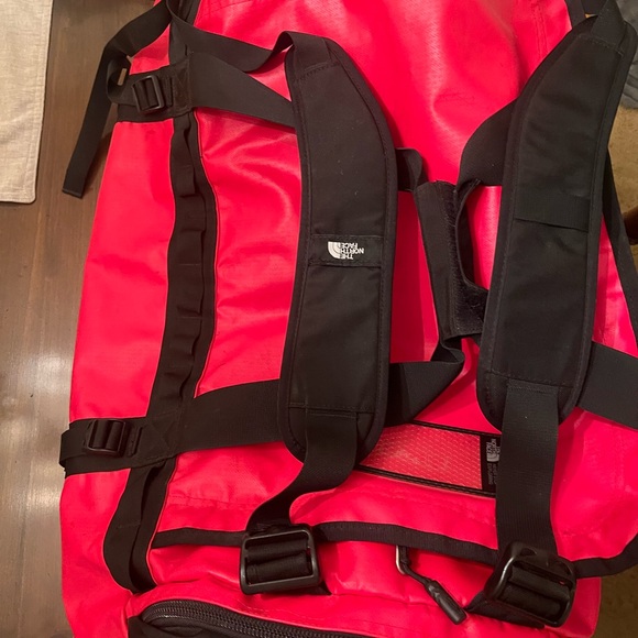 The North Face Base Camp Water-Resistant Duffle Bag Medium - Picture 8 of 11